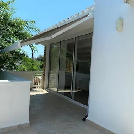 T2 Climatise + Parking 500 M Plage/centre