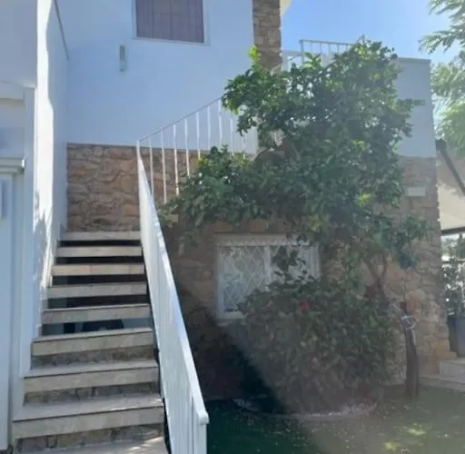 Apartamento T2 Climatisé + Parking 500 M Plage/centre *