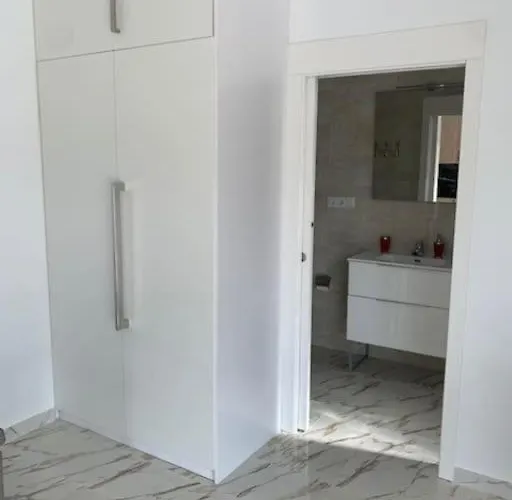 Apartamento T2 Climatisé + Parking 500 M Plage/centre Lloret de Mar