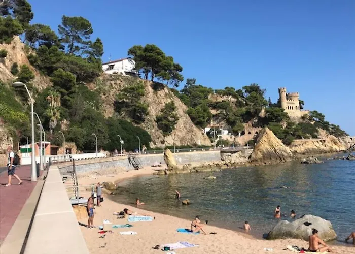 T2 Climatisé + Parking 500 M Plage/centre Apartamento