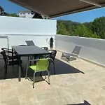 T2 Climatise + Parking 500 M Plage/centre 아파트