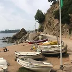아파트 T2 Climatise + Parking 500 M Plage/centre *