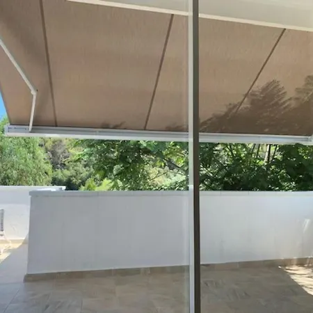 Apartment T2 Climatise + Parking 500 M Plage/centre *