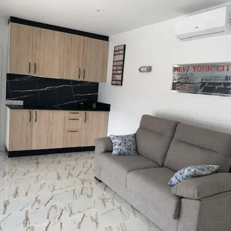 T2 Climatisé + Parking 500 M Plage/centre Apartamento *